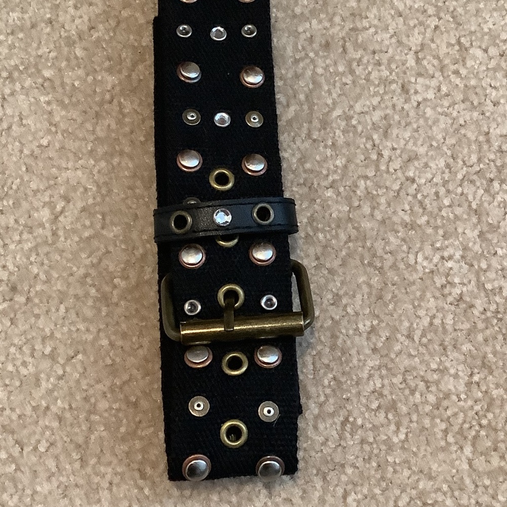 Woman’s Belt